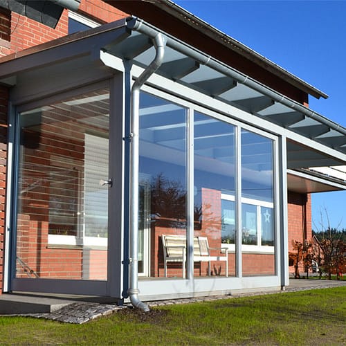 Terrassendach mit Seitenteil und Schiebetür Lintel